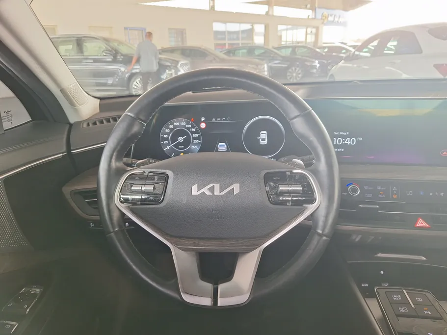 2022 Kia K8 EX 
