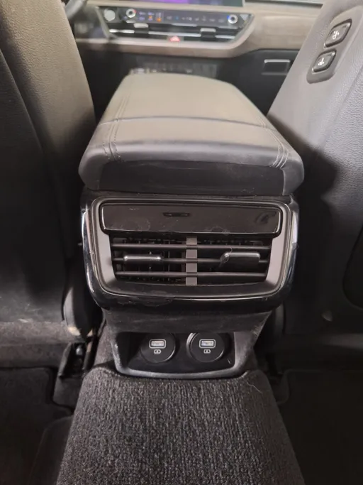2022 Kia K8 EX 