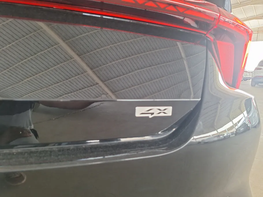 2022 Kia K8 EX 