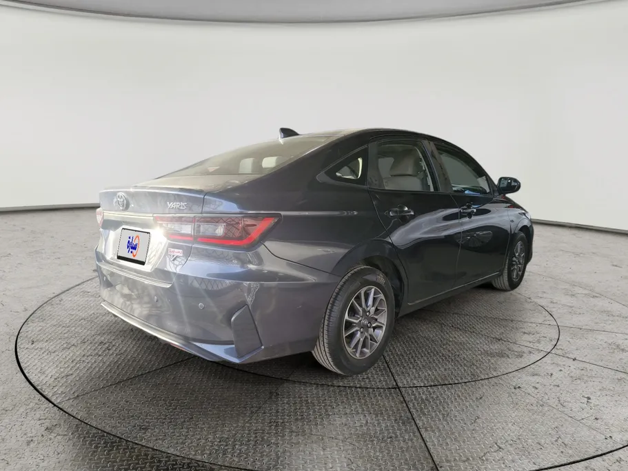 2023 Toyota Yaris  Y 