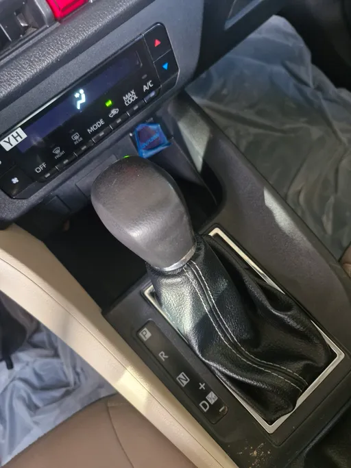 2023 Toyota Yaris  Y 
