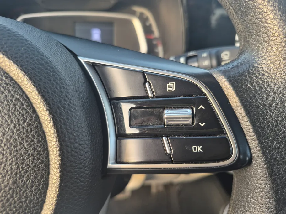 2023 Kia SONET LX 