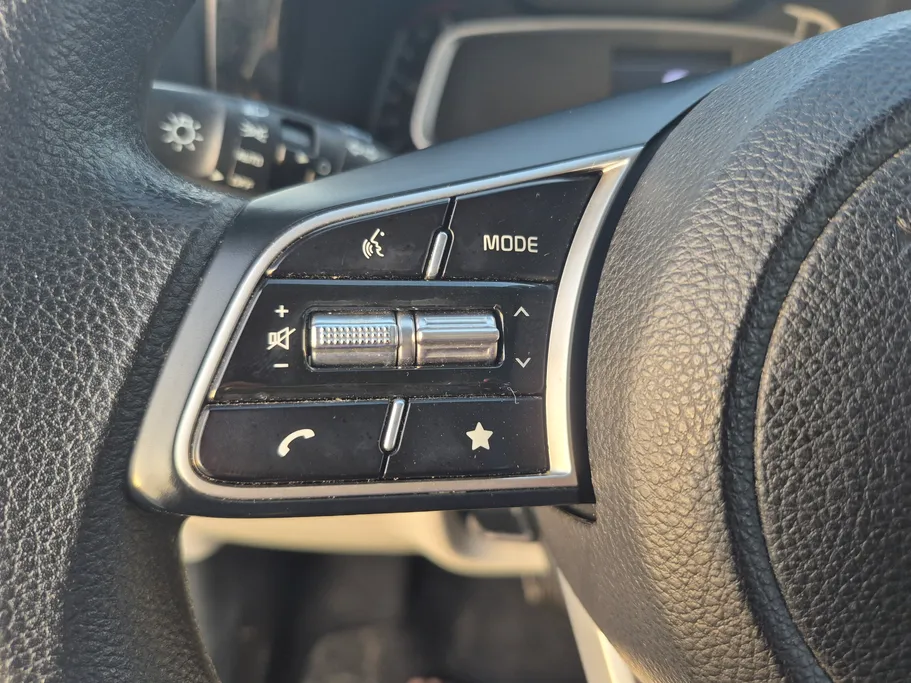 2023 Kia SONET LX 