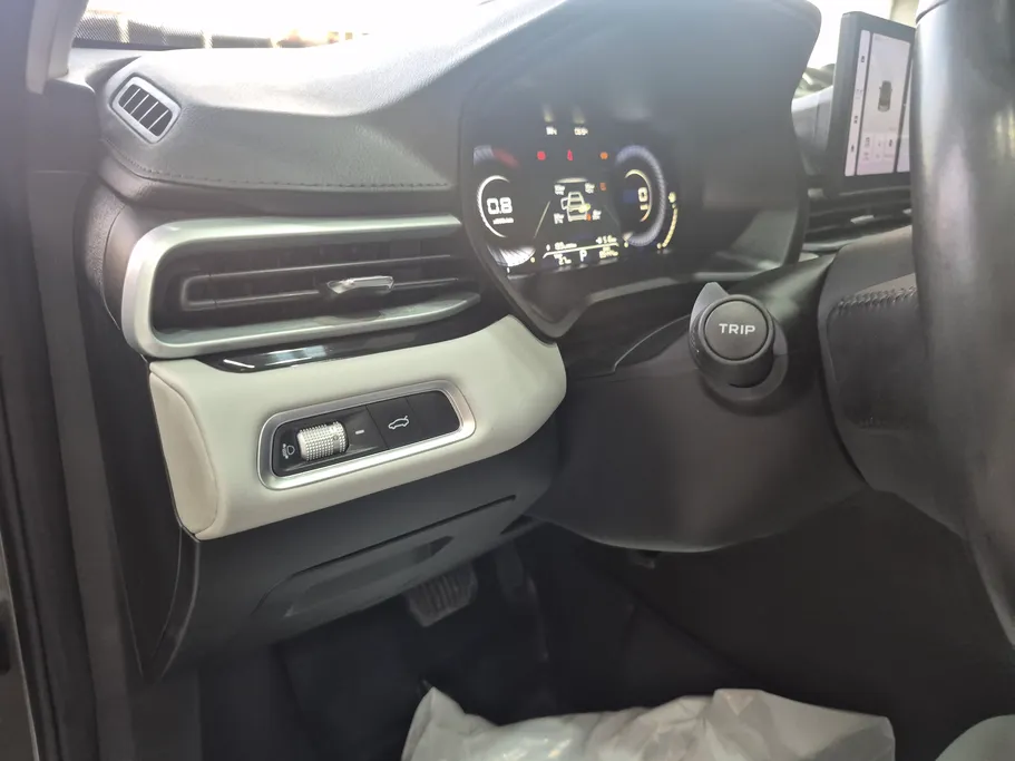 2025 Geely Emgrand GF 