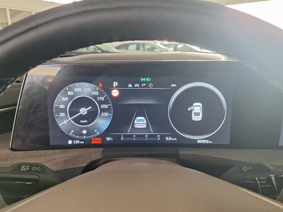2022 Kia K8 LX 