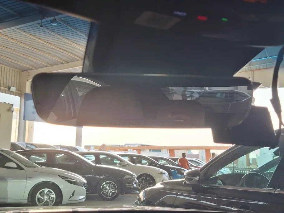 2022 Kia K8 LX 