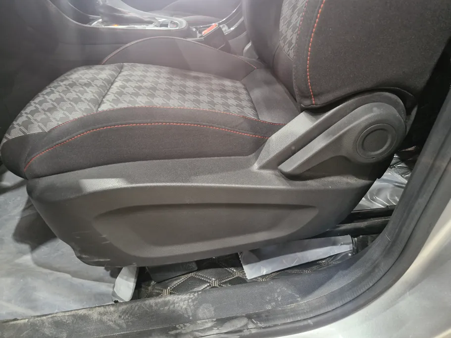 2024 MG ZS STD 