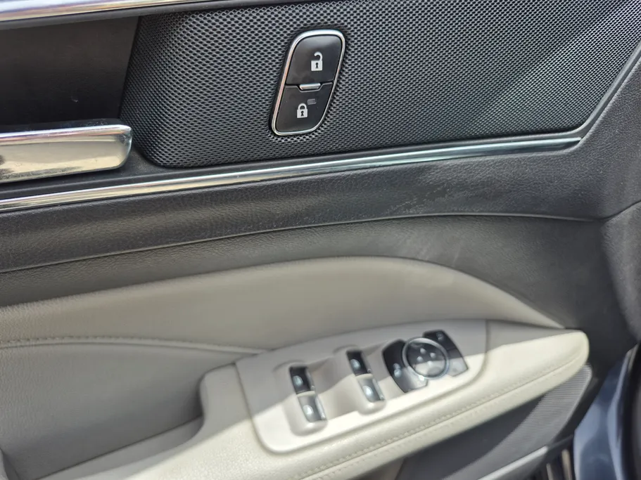 2020 Ford Taurus Ambiente 