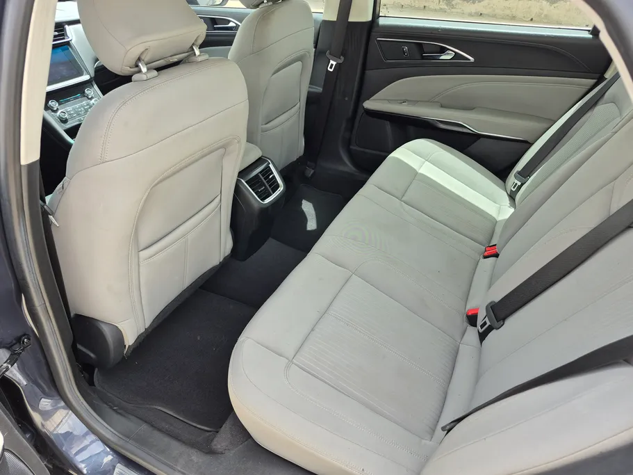 2020 Ford Taurus Ambiente 