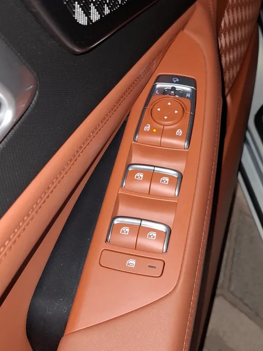 2025 Kia K8 EX 