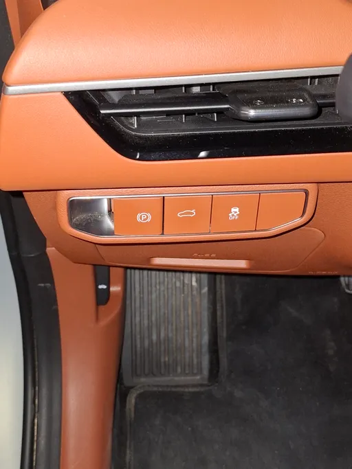 2025 Kia K8 EX 