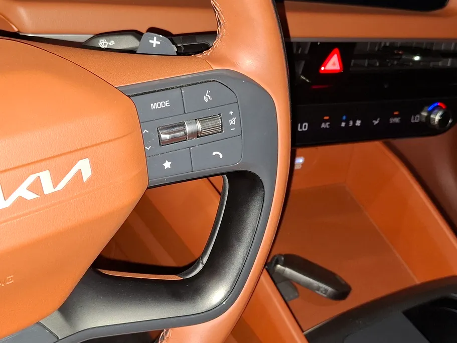 2025 Kia K8 EX 