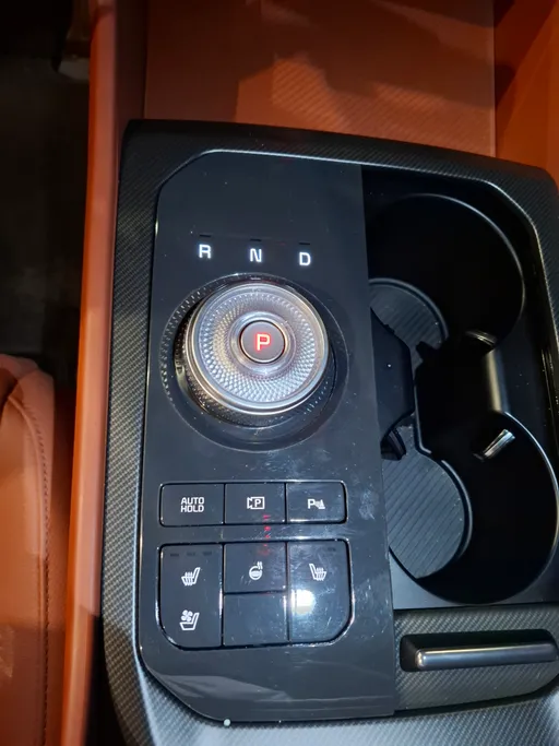 2025 Kia K8 EX 