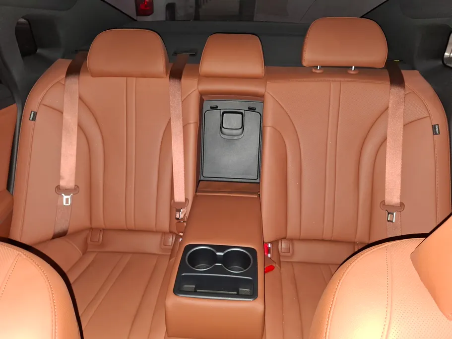 2025 Kia K8 EX 