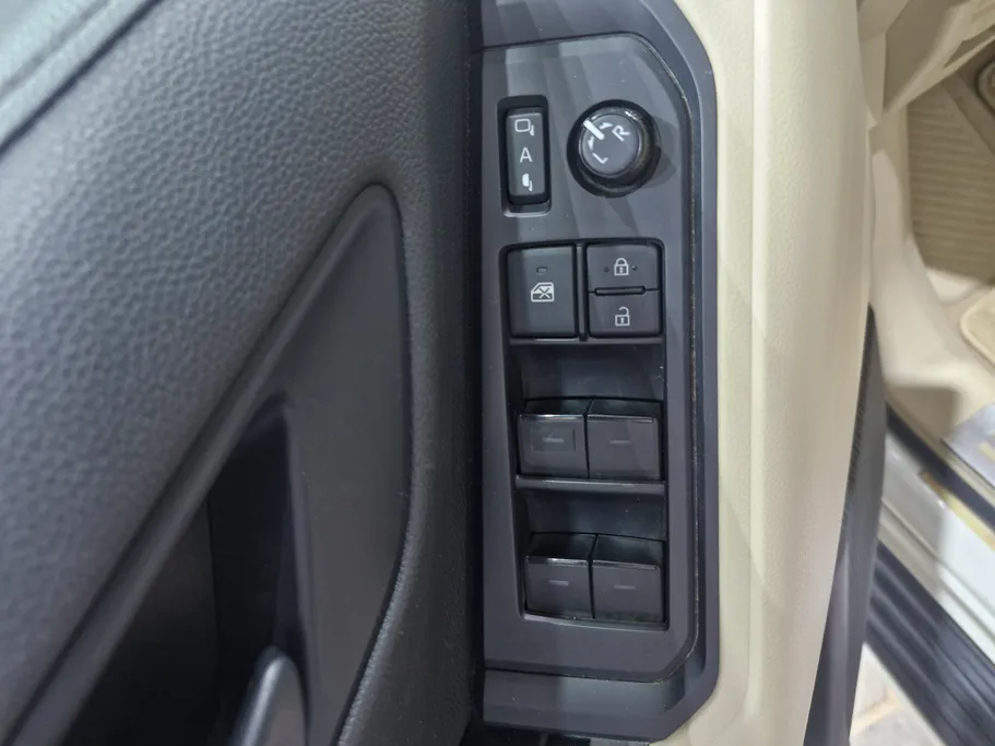 2022 Toyota Land Cruiser GXR3 