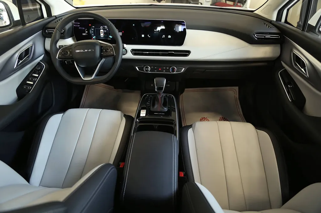 2026 BAIC U5 PLUS Luxury 