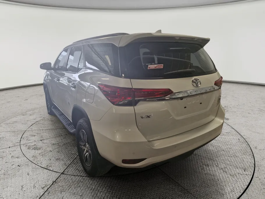 2022 Toyota Fortuner VX 