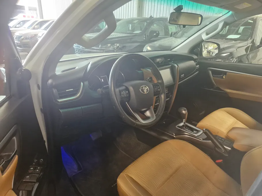 2022 Toyota Fortuner VX 