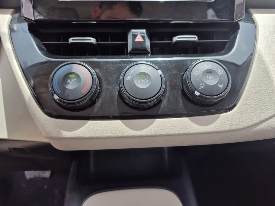 2024 Toyota Corolla XLI 