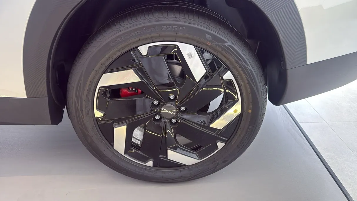 2026 Omoda C7 Premium 