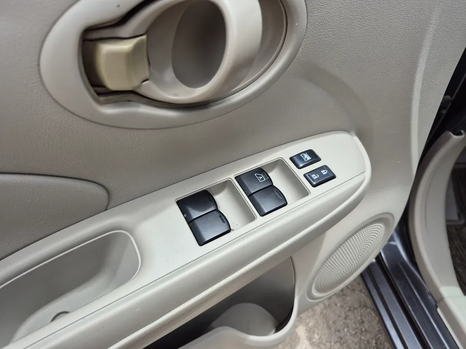2023 Nissan Sunny SV Comfort 