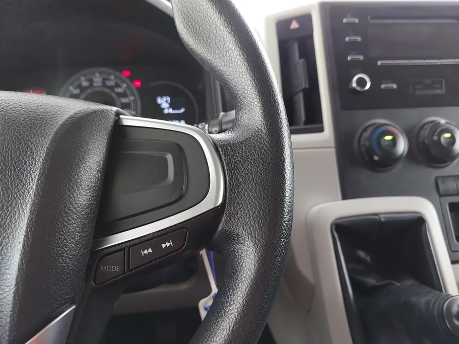 2023 Toyota Haice فان بضاعه 