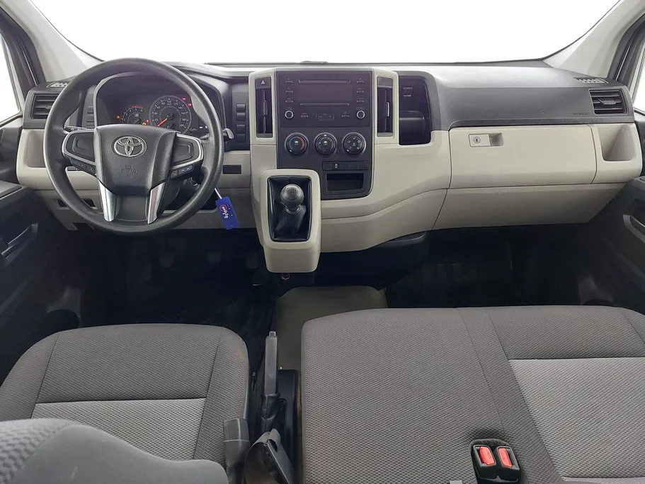2023 Toyota Haice فان بضاعه 