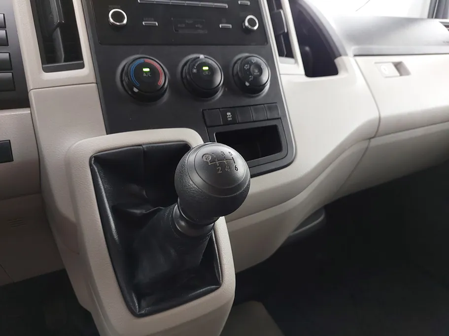 2023 Toyota Haice فان بضاعه 