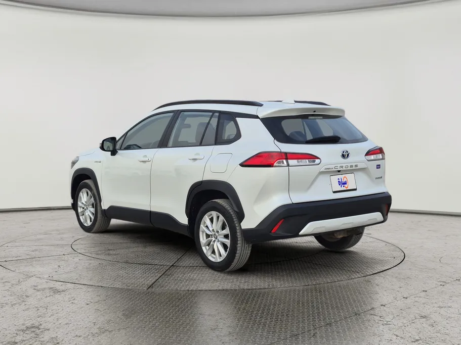2024 Toyota Corolla Cross XLE HEV 