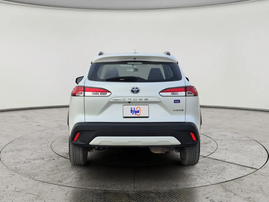 2024 Toyota Corolla Cross XLE HEV 