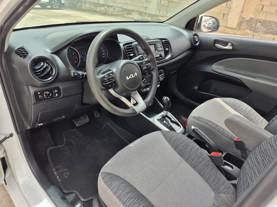 2024 Kia Pegas GL 