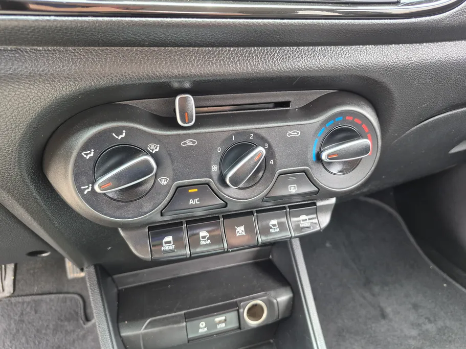 2024 Kia Pegas GL 