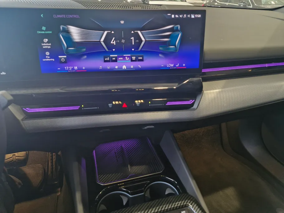 2024 BMW 5 Series 520i 