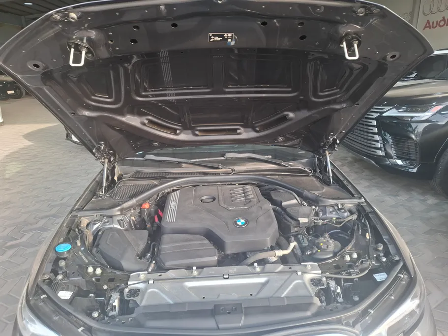 2022 BMW 3 Series 320i  