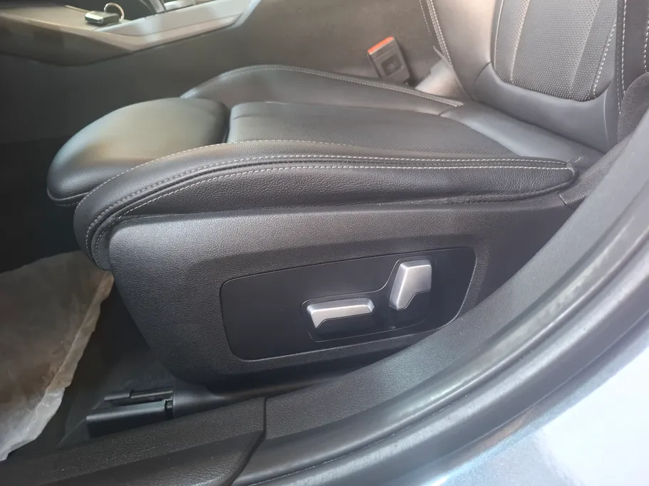 2022 BMW 3 Series 320i  