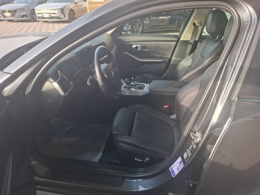 2022 BMW 3 Series 320i  