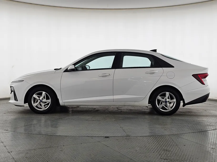 2024 Hyundai Accent Fleet 