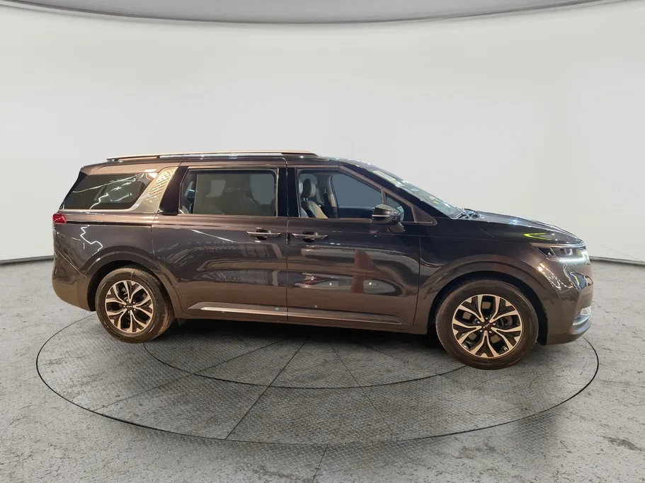 2023 Kia Carnival EX 