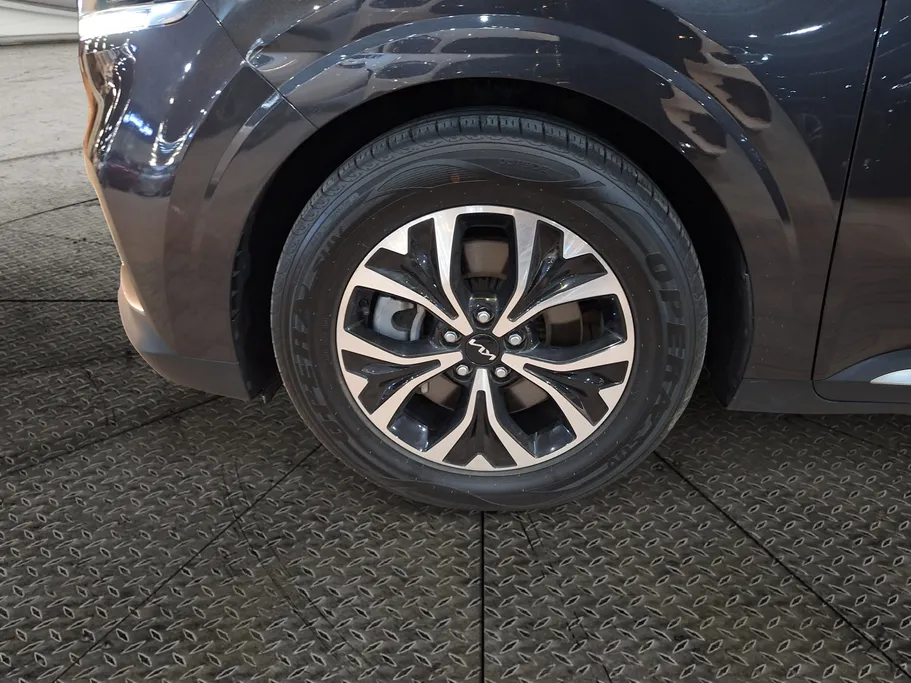 2023 Kia Carnival EX 