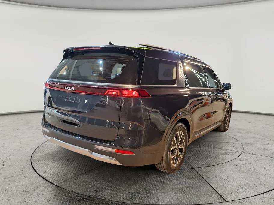 2023 Kia Carnival EX 