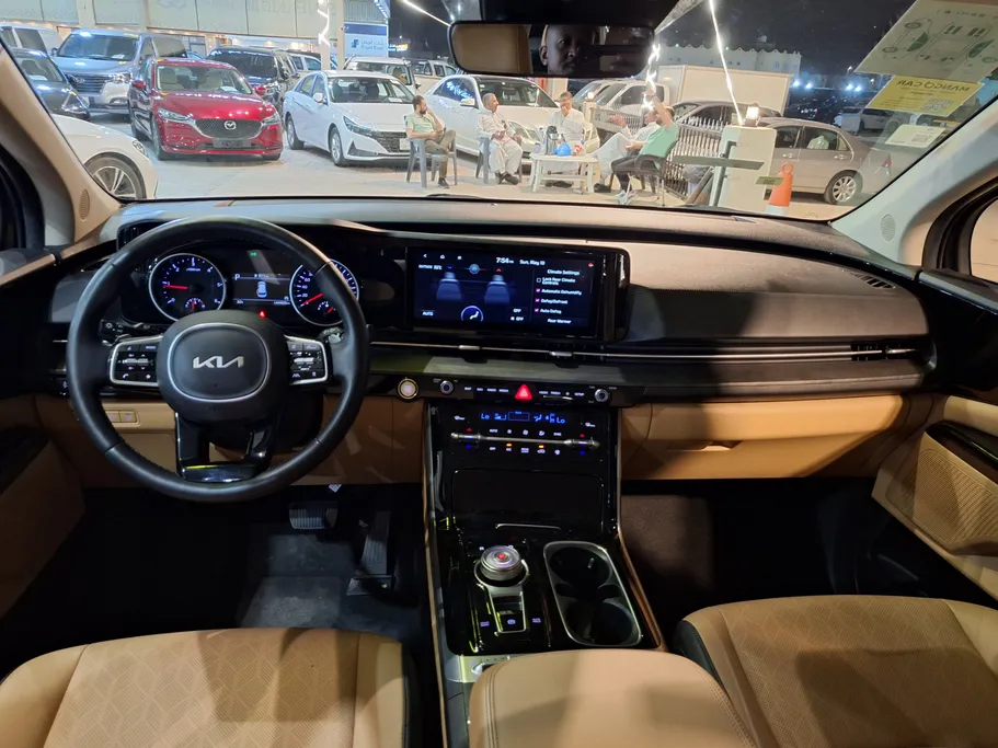2023 Kia Carnival EX 