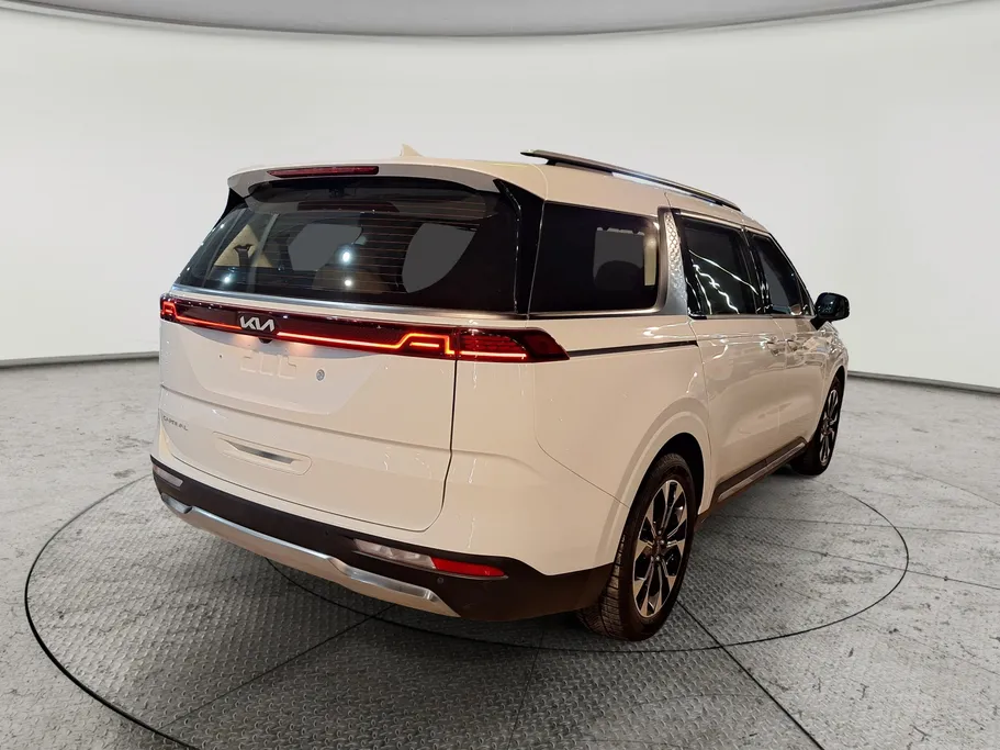 2022 Kia Carnival GL 