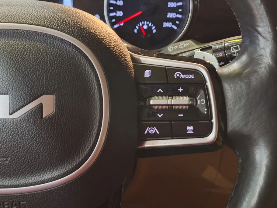 2022 Kia Carnival GL 