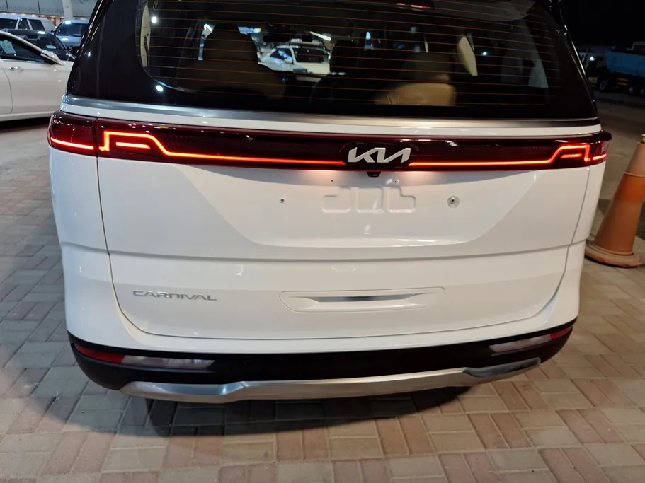2022 Kia Carnival GL 
