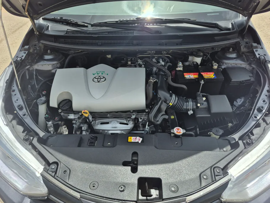 2022 Toyota Yaris  Y 