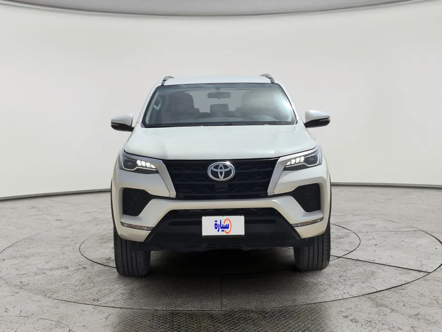 2022 تويوتا Fortuner GX2 4x4 