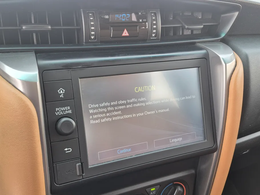 2022 تويوتا Fortuner GX2 4x4 
