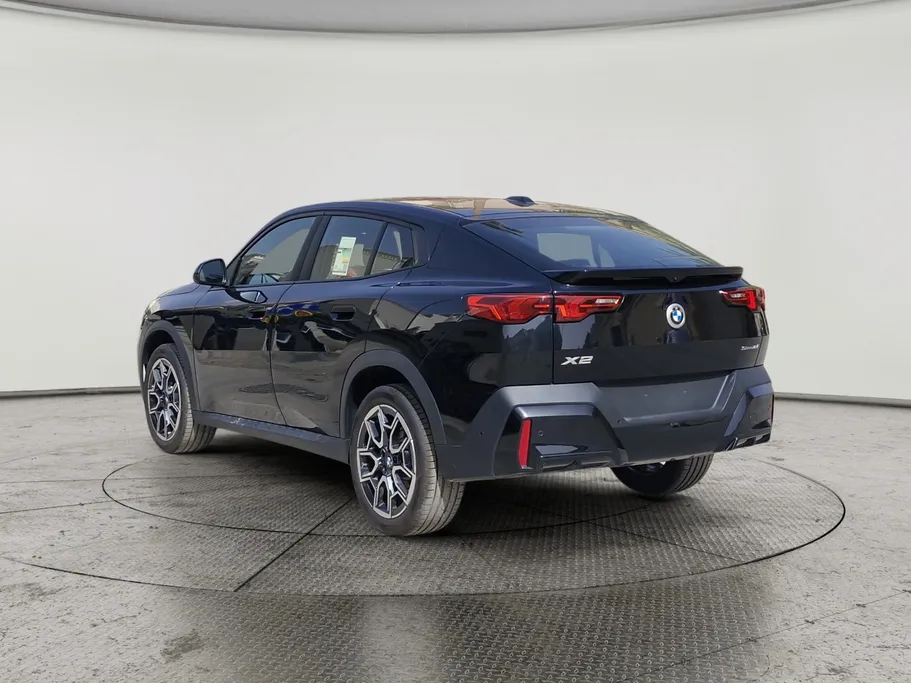 بي ام دبليو الفئة اكس X2 SDrive 18i 2026 