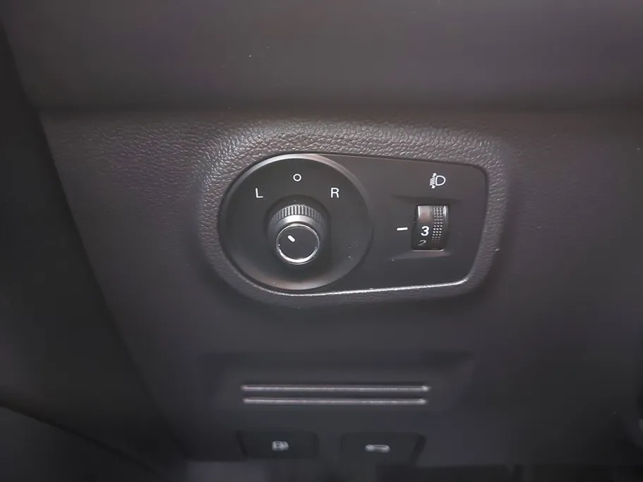 ام جي ZS STD 2023 