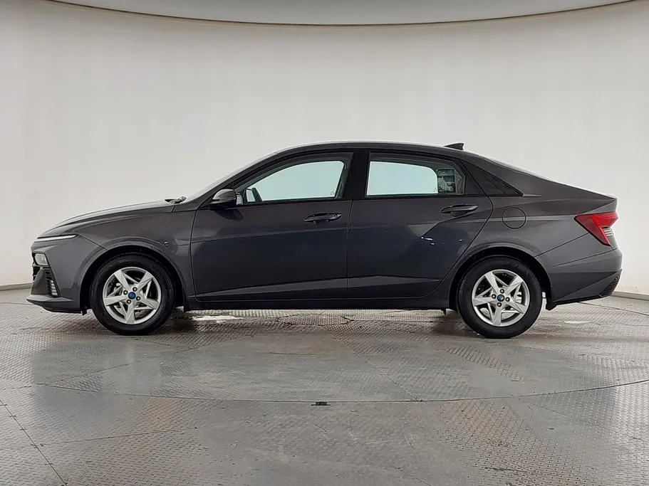 2024 Hyundai Accent Fleet 